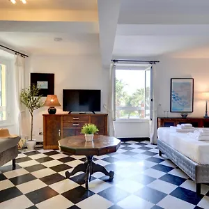 https://balcony-sea-view.hotelitalianriviera.com